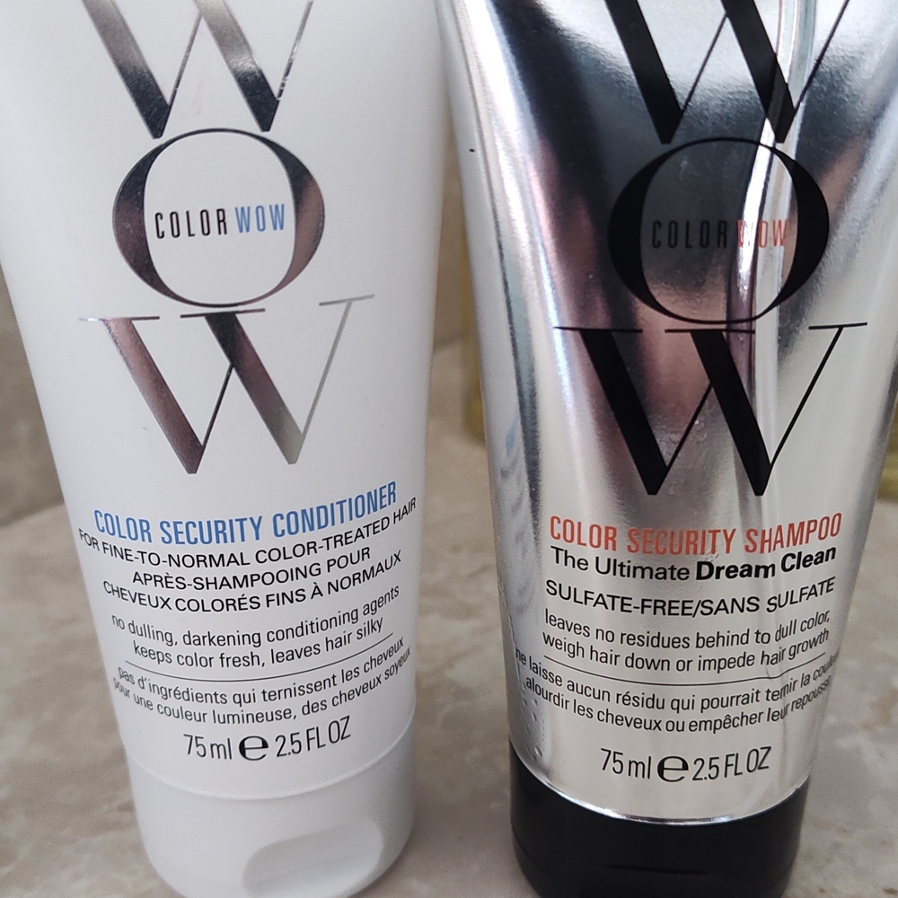Color Wow Color Security Shampoo and Conditioner Set - White and Silver